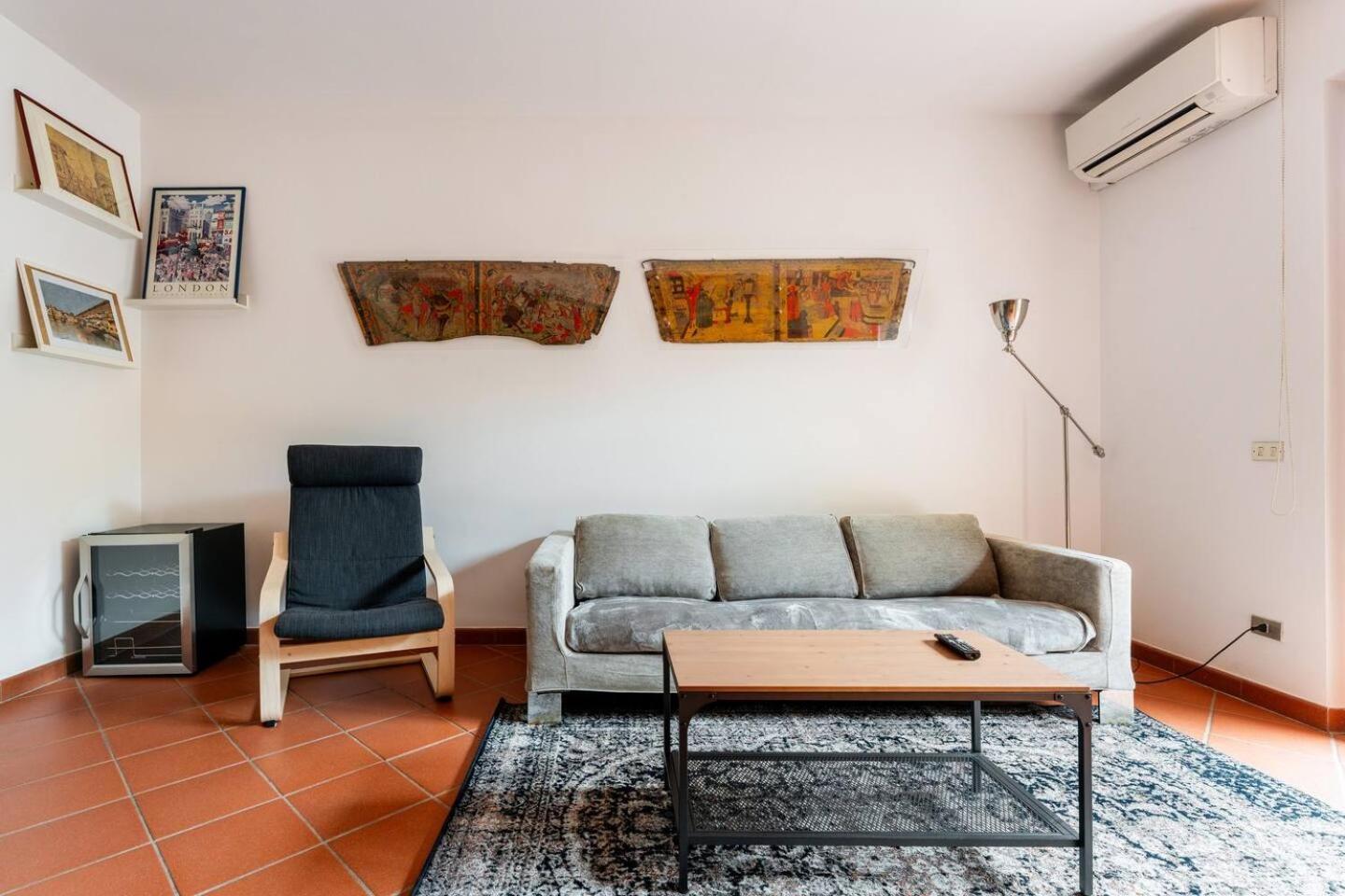 Nave Home Vacation - Entire Apartament Флоренция Экстерьер фото